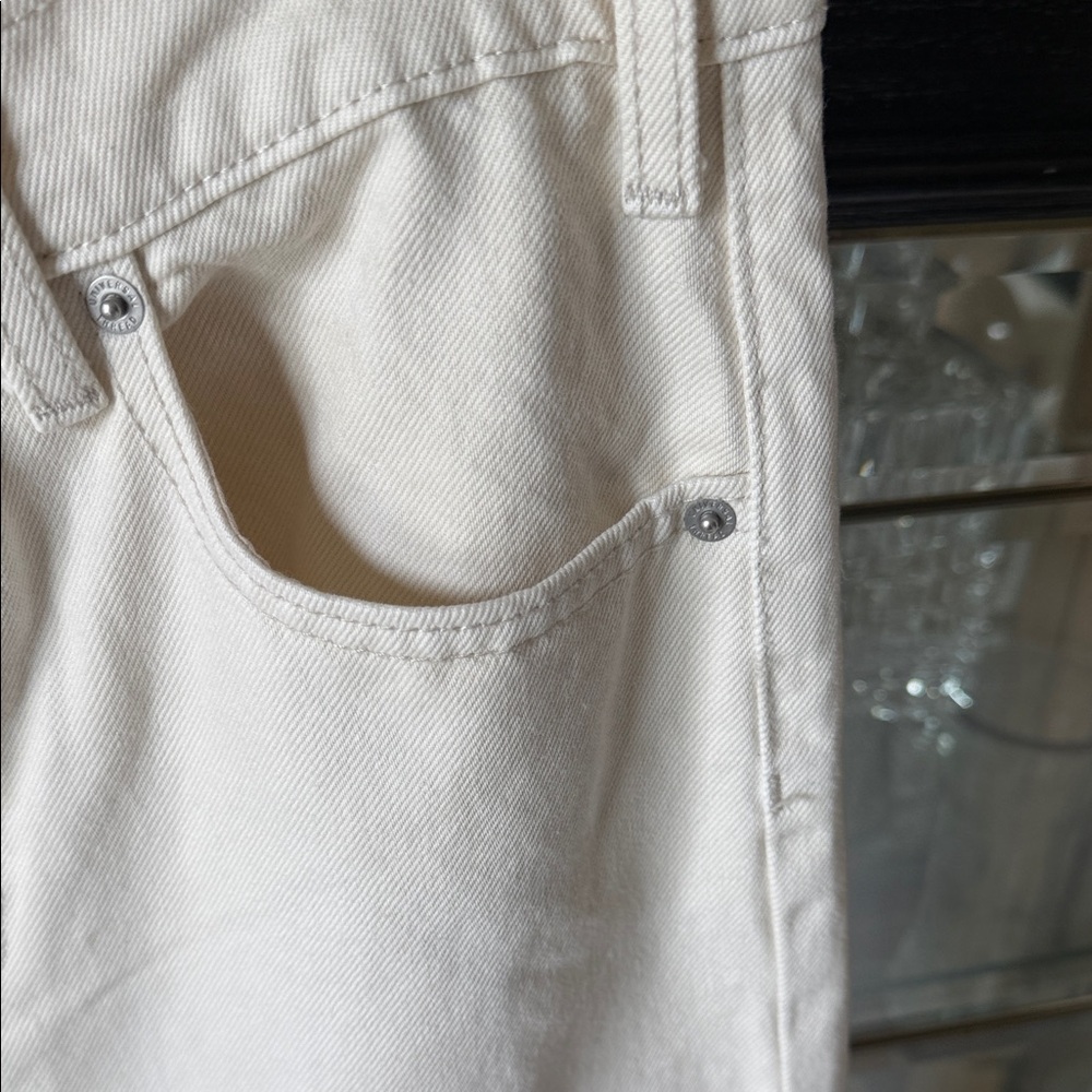 Universal Thread Cream Wide Leg Crop Jeans - Picture 4 of 8